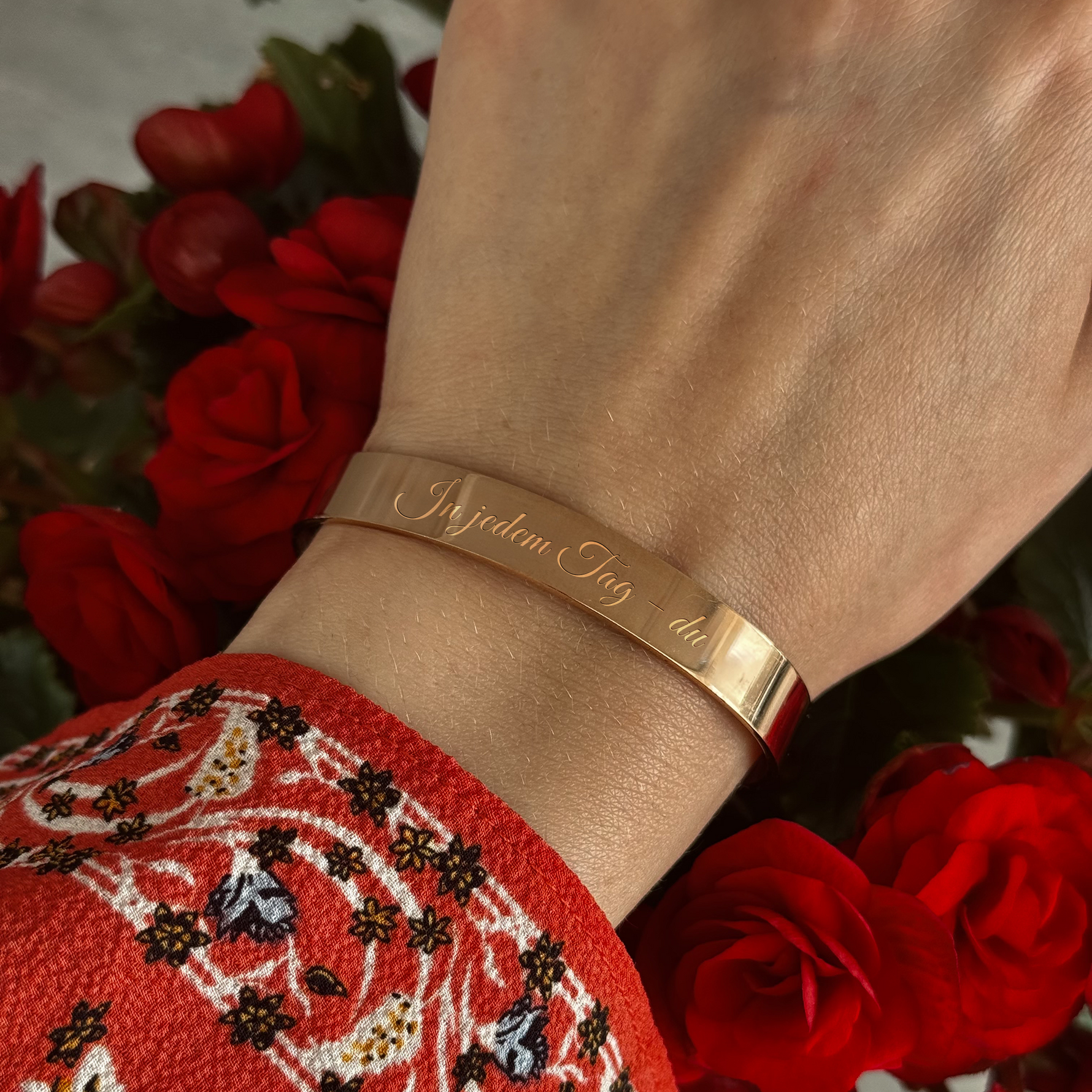 Magie des Persönlichen - Warum gravierter Schmuck an Weihnachten Herzen trifft. 20+ warme Gravur-Ideen für das perfekte Weihnachtsgeschenk