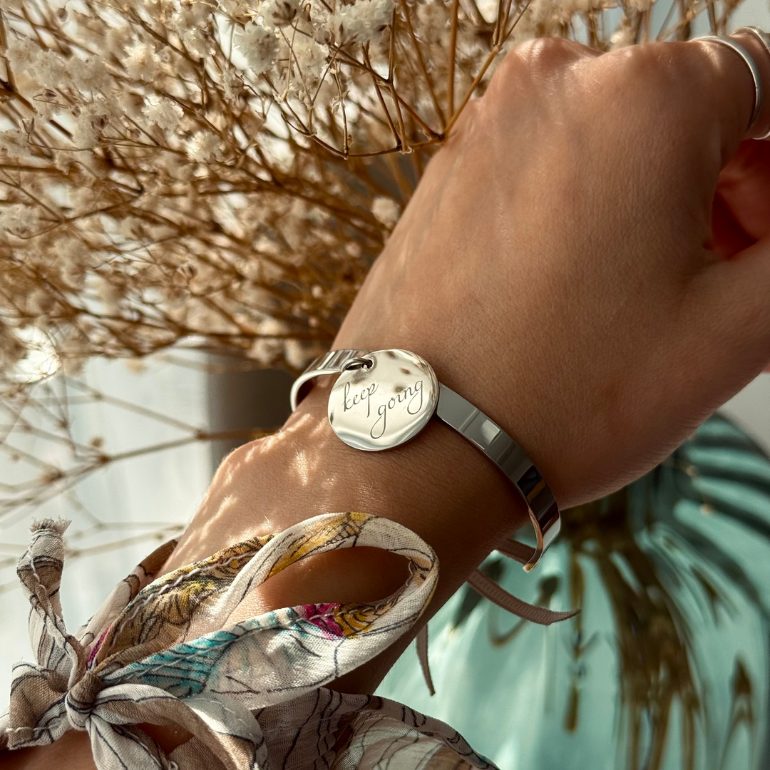 Charm Circle Armband mit Gravur